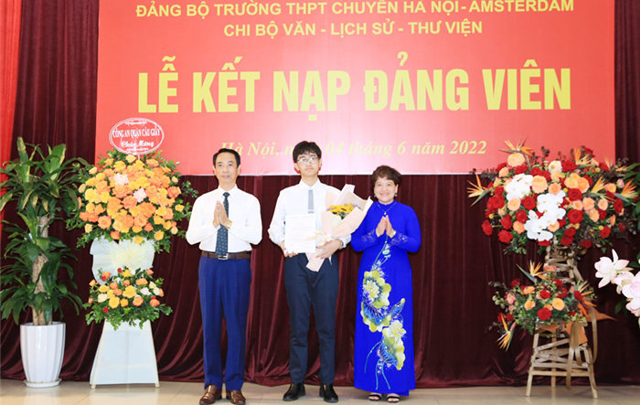 Nâng cao chất lượng kết nạp đảng viên ở Đảng bộ thành phố Hà Nội trong giai đoạn mới