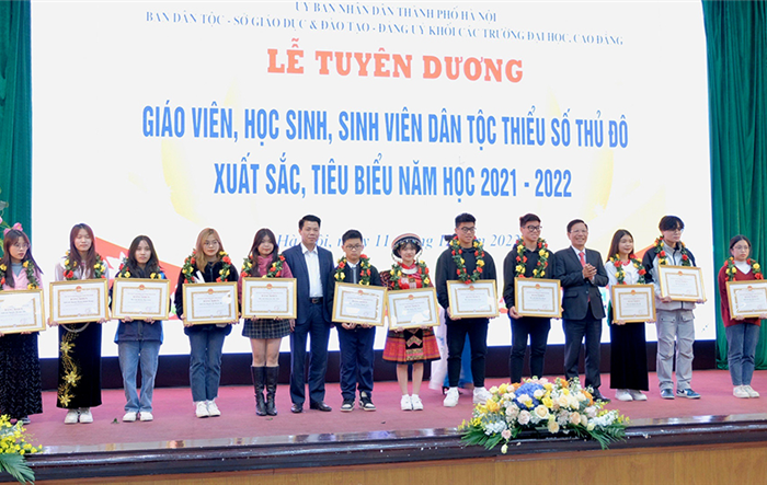 Thành phố Hà Nội: Tuyên dương 161 giáo viên, học sinh, sinh viên dân tộc thiểu số xuất sắc, tiêu biểu