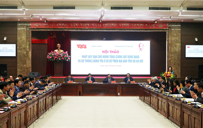 Phát huy dân chủ, xây dựng Đảng, hệ thống chính trị   trong sạch, vững mạnh