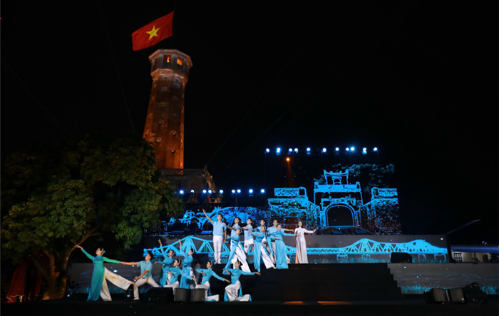 Cầu truyền hình đặc biệt “Bản hùng ca chiến thắng”