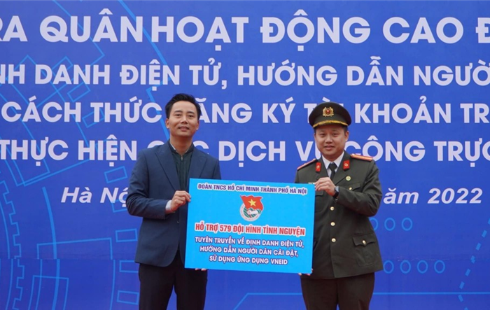 Tuổi trẻ Thủ đô triển khai các hoạt động thiết thực cháo mừng thành công Đại hội Đoàn toàn quốc lần thứ XII
