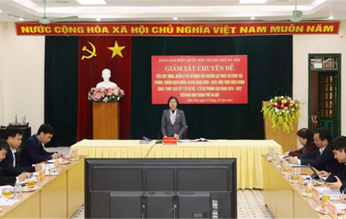 Thị xã Sơn Tây đề nghị có cơ chế chính sách, tiền lương phù hợp với ngành Y tế
