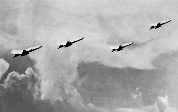 Sư đoàn Không quân 371 tham gia đánh B-52