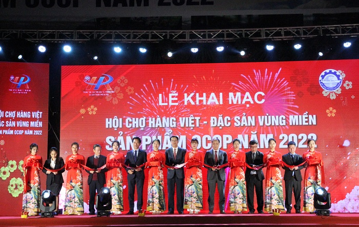 Thành phố Hà Nội khai mạc Hội chợ “Hàng Việt - Đặc sản vùng miền - Sản phẩm OCOP 2022” tại Hải Phòng