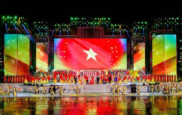Đường chúng ta đi - không một thế lực nào có thể quay ngược bánh xe lịch sử