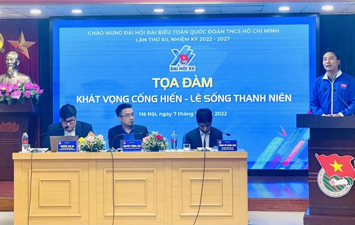 Toạ đàm khoa học "Khát vọng cống hiến - Lẽ sống thanh niên"