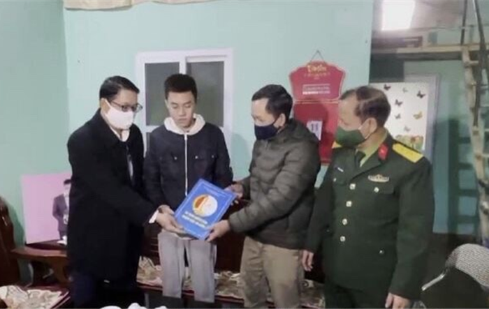 Lãnh đạo quận Bắc Từ Liêm thăm, động viên gia đình các tân binh có hoàn cảnh khó khăn