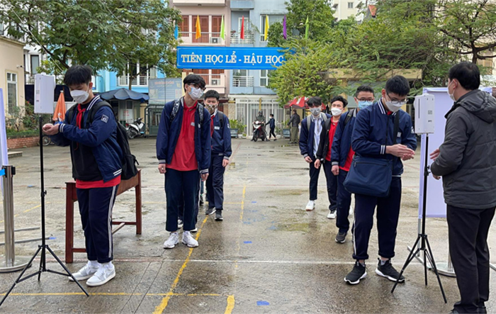 Bảo đảm an toàn cho học sinh, sinh viên khi học trực tiếp; bảo đảm phòng, chống dịch tại lễ hội