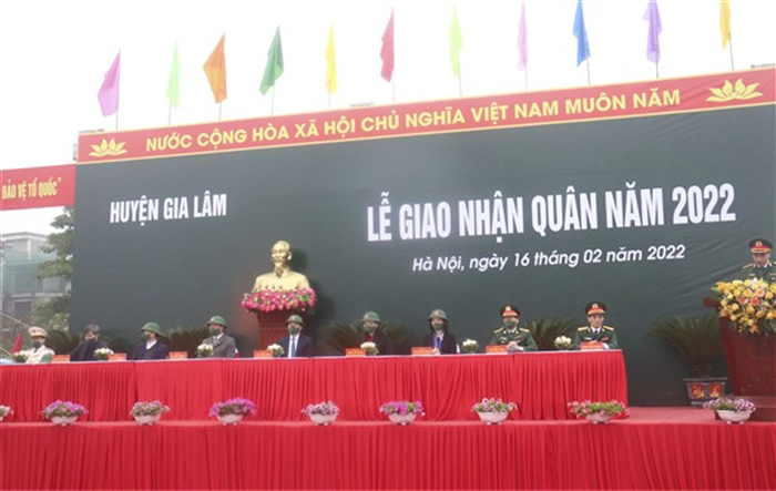 179 thanh niên Gia Lâm hăng hái lên đường thực hiện nghĩa vụ quân sự năm 2022