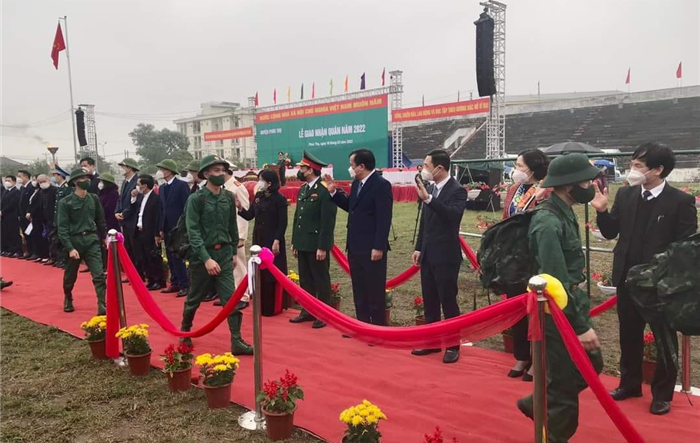 Huyện Phúc Thọ: 183 tân binh lên đường nhập ngũ