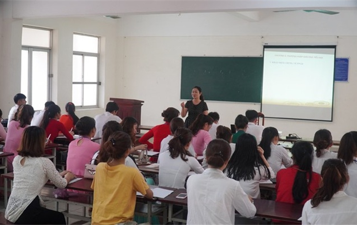 Chữa “bệnh” ngại học lý luận chính trị ở sinh viên - Bài 3: Bất ổn cách dạy và cách học