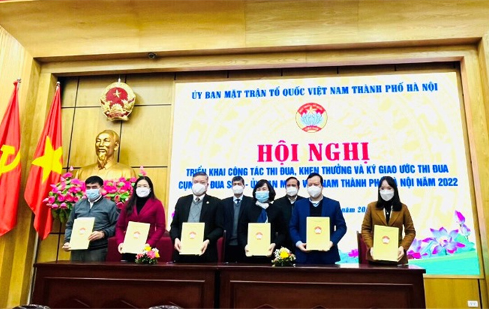 Cụm thi đua số 1 MTTQ Việt Nam Thành phố triển khai công tác thi đua khen thưởng, ký kết giao ước thi đua năm 2022 