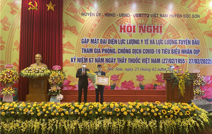 Huyện Sóc Sơn khen thưởng 88 tập thể, 154 cá nhân tiêu biểu  trong công tác phòng chống dịch Covid-19