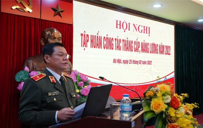 Công an Hà Nội tập huấn công tác thăng cấp, nâng lương năm 2022