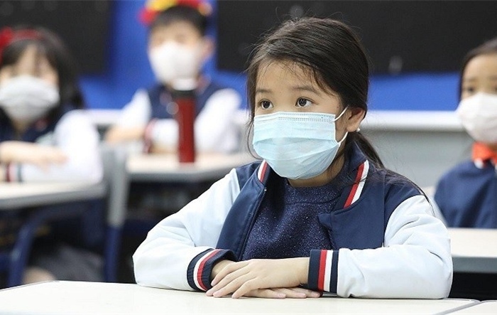 Học sinh từ lớp 1 đến lớp 6 của 18 huyện, thị xã của Hà Nội trở lại trường từ ngày 10-2