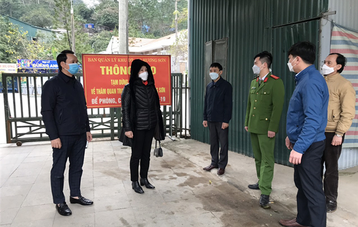 Lãnh đạo Sở Văn hoá và Thể thao kiểm tra công tác quản lý, dừng tổ chức lễ hội tại Chùa Hương
