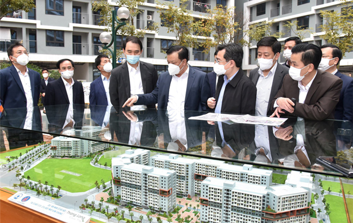Bí thư Thành uỷ Đinh Tiến Dũng kiểm tra 2 dự án đầu tư nhà ở xã hội tại huyện Đông Anh và huyện Mê Linh
