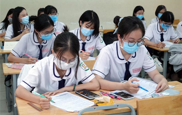Hà Nội tổ chức ba môn thi tuyển sinh lớp 10 vào trường công lập không chuyên năm học 2022 - 2023