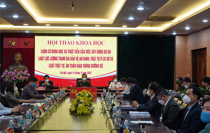 Hội thảo khoa học về “Luận cứ khoa học và thực tiễn của việc xây dựng dự án Luật Lực lượng tham gia bảo vệ an ninh, trật tự ở cơ sở và Luật Trật tự, an toàn giao thông đường bộ”