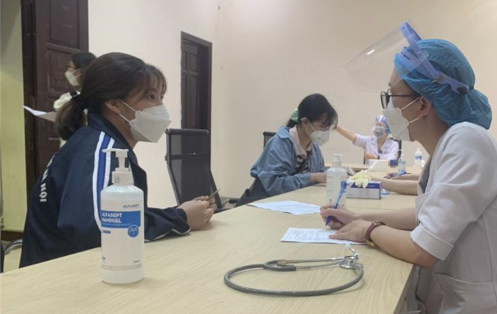 Quận Thanh Xuân triển khai tiêm vắc xin phòng Covid-19 cho sinh viên trên địa bàn trước khi trở lại trường học 