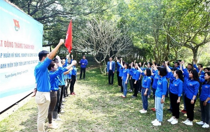 Giữ vững rường cột nước nhà