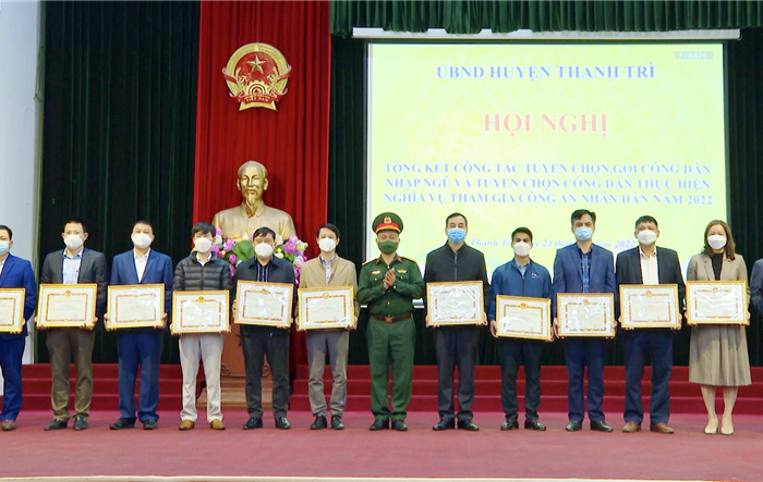 Huyện Thanh Trì tổng kết công tác tuyển chọn, gọi công dân nhập ngũ