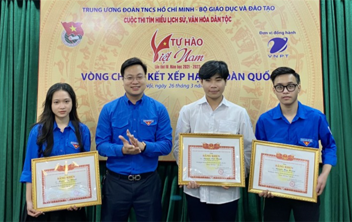 Trao giải vòng Chung kết cấp Thành phố Cuộc thi tìm hiểu lịch sử, văn hóa dân tộc “Tự hào Việt Nam” lần thứ IV