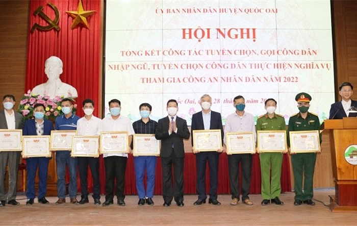 Huyện Quốc Oai: Tổng kết công tác tuyển chọn, gọi công dân nhập ngũ, tham gia nghĩa vụ công an nhân dân năm 2022