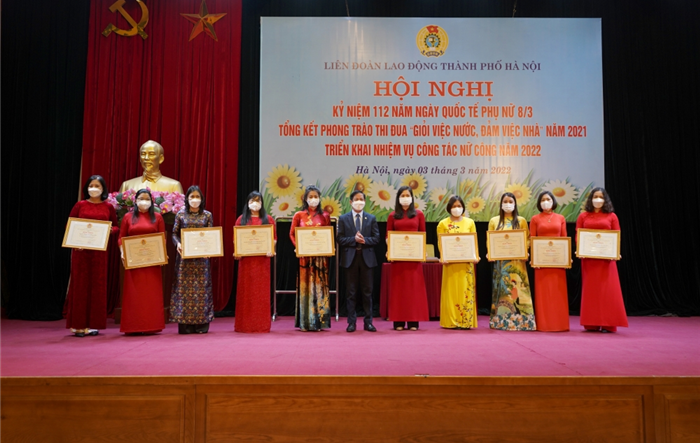 Tổng kết phong trào thi đua “Giỏi việc nước, đảm việc nhà” năm 2021