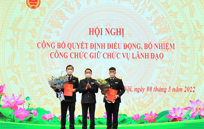 Cục Thuế thành phố Hà Nội công bố và trao Quyết định điều động, bổ nhiệm cán bộ