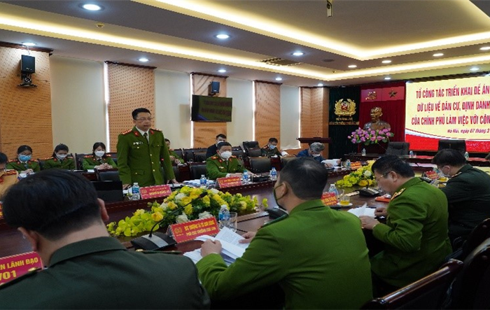 Phát triển ứng dụng dữ liệu về dân cư, định danh và xác thực điện tử phục vụ chuyển đổi số quốc gia