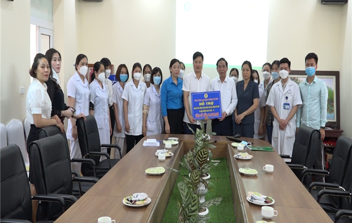 Hỗ trợ cho cán bộ, đoàn viên công đoàn Bệnh viện đa khoa Mỹ Đức bị ảnh hưởng bởi dịch bệnh Covid - 19