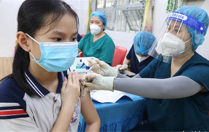 Quận Hà Đông đặt mục tiêu trên 95% trẻ em từ 5 đến dưới 12 tuổi được tiêm chủng vắc xin phòng Covid-19