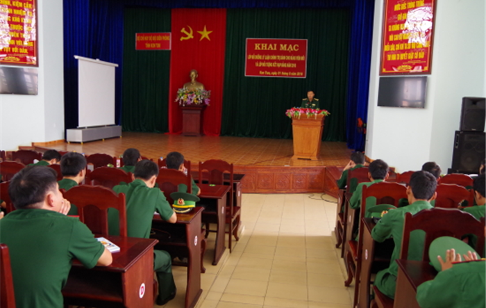 Để học tập lý luận chính trị một cách thực sự, thực chất