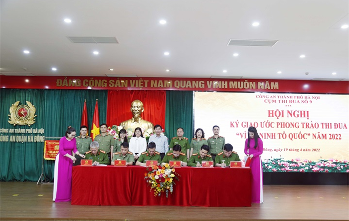 Cụm thi đua số 9 Công an thành phố Hà Nội ký giao ước thi đua “Vì an ninh Tổ quốc” năm 2022