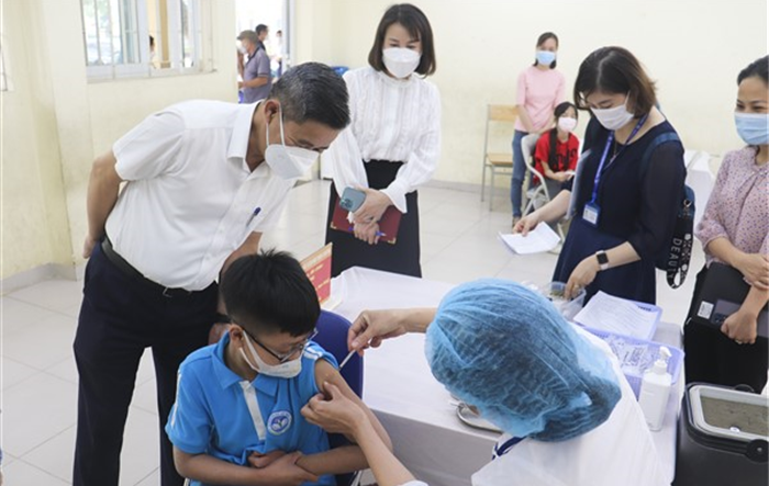 Huyện Gia Lâm kiểm tra công tác tiêm vắc xin phòng Covid-19 cho trẻ từ 5 đến dưới 12 tuổi