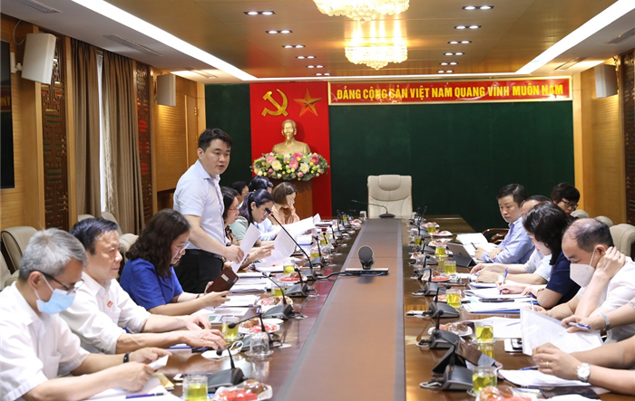 Giám sát thực hiện tổ chức bộ máy và sử dụng biên chế hành chính, sự nghiệp năm 2022