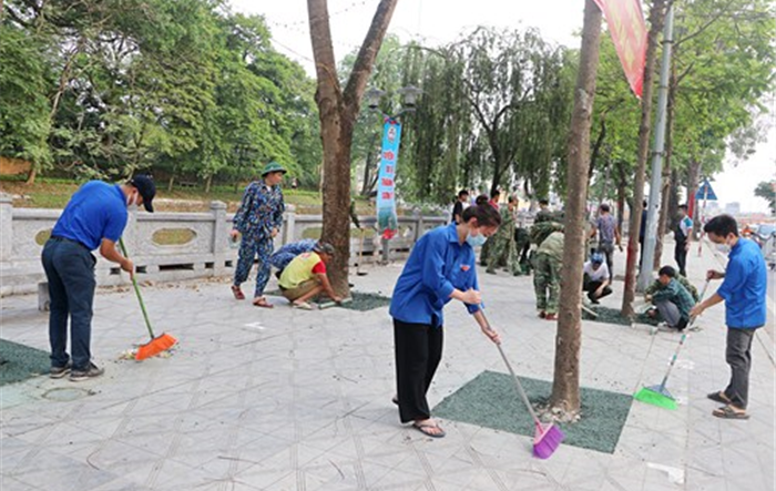 Ý nghĩa công trình thanh niên trang trí cây xanh trên tuyến phố đi bộ