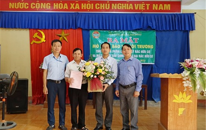 Ra mắt mô hình “Thu gom, phân loại rác thải và xử lý rác thải hữu cơ thành phân bón phục vụ sản xuất nông nghiệp”