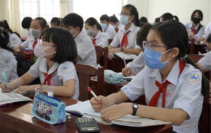 Học sinh từ lớp 1 đến lớp 6 ở Hà Nội quay lại trường học trực tiếp từ ngày 6-4-2022