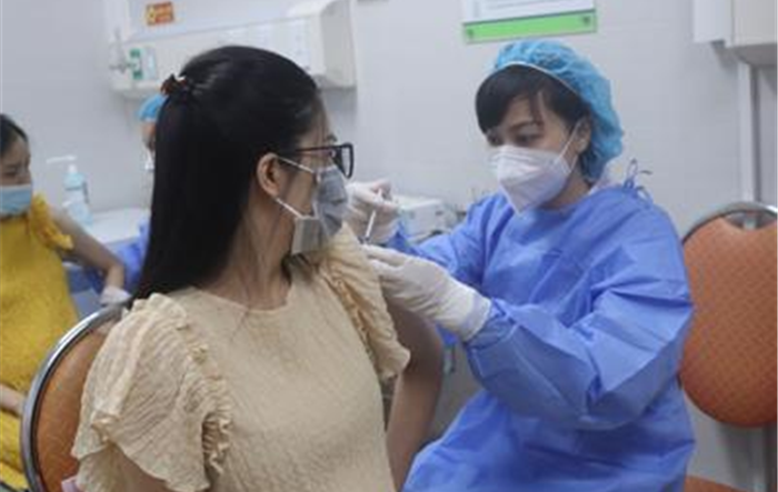 Cách chăm sóc phụ nữ có thai, trẻ sơ sinh F0 tại nhà