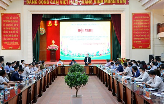 Lãnh đạo thị xã Sơn Tây đối thoại với các doanh nghiệp, hợp tác xã, nhà đầu tư trên địa bàn Thị xã