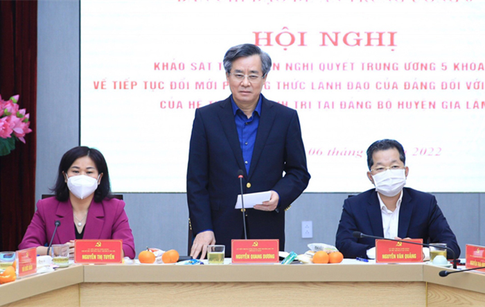Khảo sát việc thực hiện Nghị quyết Trung ương 5 khóa X tại huyện Gia Lâm