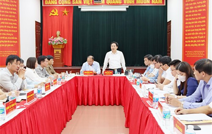 Nghiên cứu xây dựng các sản phẩm du lịch nhằm khơi dậy những giá trị văn hóa của Làng văn hóa – du lịch các dân tộc Việt Nam
