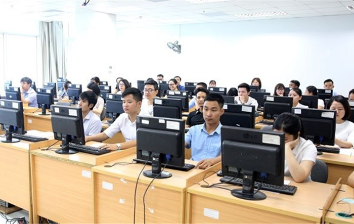 UBND Thành phố bàn hành Quy chế tuyển dụng công chức xã, thị trấn