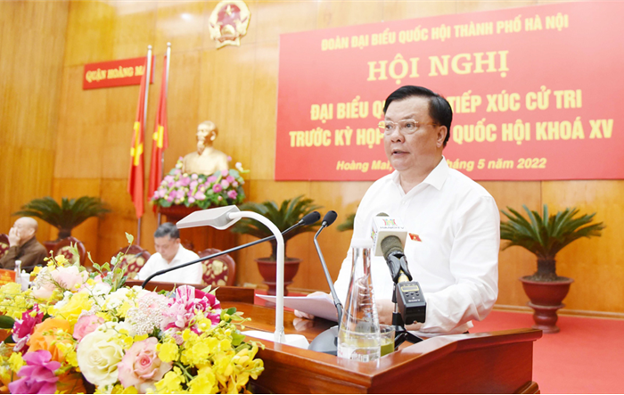 Bí thư Thành ủy Đinh Tiến Dũng tiếp xúc với cử tri quận Hoàng Mai và huyện Gia Lâm 