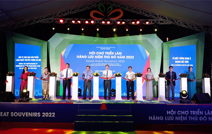 Khai mạc Hội chợ triển lãm hàng lưu niệm Thủ đô năm 2022