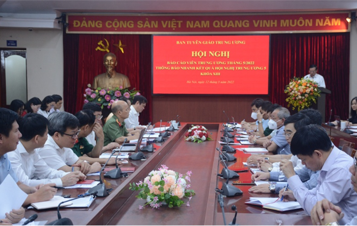 Hội nghị báo cáo viên Trung ương thông báo nhanh kết quả Hội nghị Trung ương khóa XIII