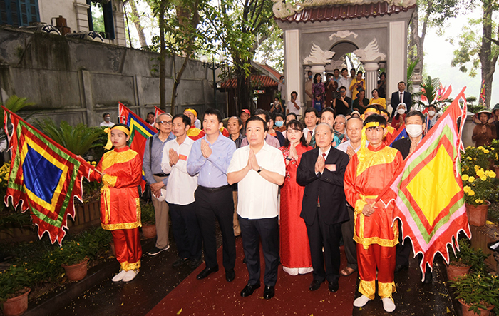 Lễ dâng hương tưởng niệm 594 năm vua Lê Thái Tổ đăng quang