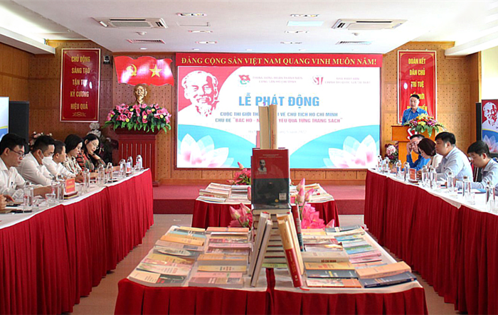 Phát động cuộc thi giới thiệu sách về Chủ tịch Hồ Chí Minh chủ đề “Bác Hồ - Niềm tin yêu qua từng trang sách” năm 2022